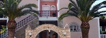 Nadias Otel